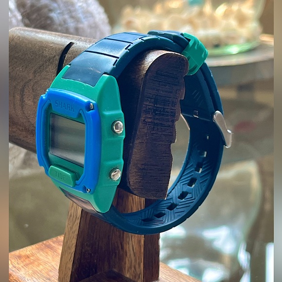 shark Accessories - 🦈SHARK🦈 - Blue/Teal/Navy Waterproof Rubber Watch